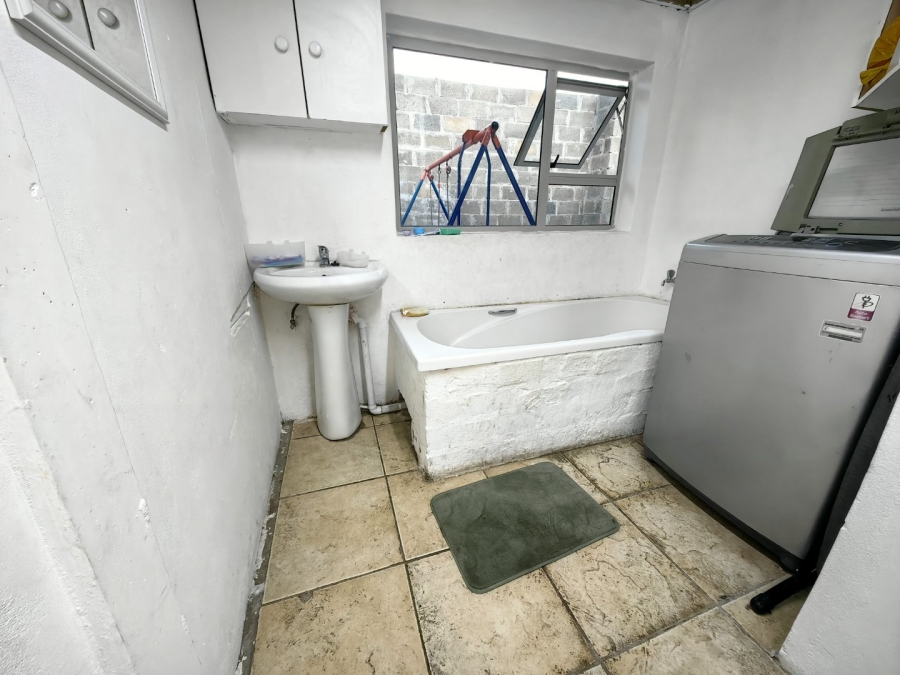 3 Bedroom Property for Sale in Steenberg Western Cape